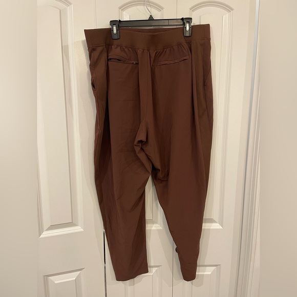 Athleta Brooklyn Ankle Pants Size 18 - Picture 4 of 10